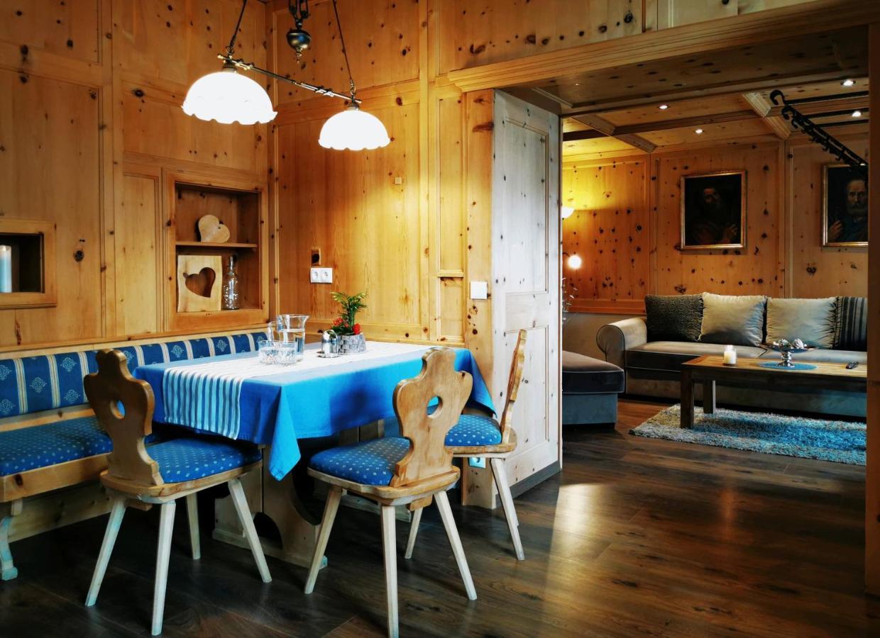 A Traumhafte Zirbenwohnung Prutz Bagian luar foto