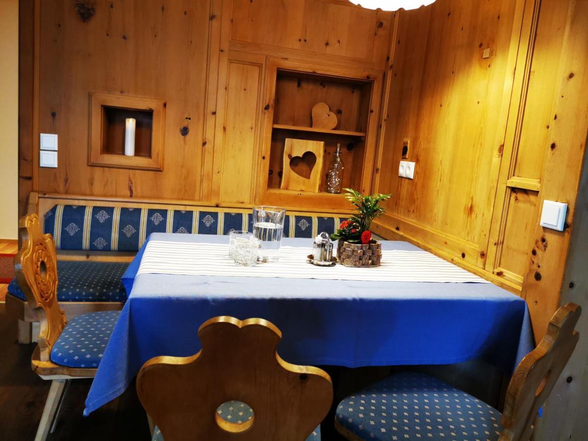 A Traumhafte Zirbenwohnung Prutz Bagian luar foto