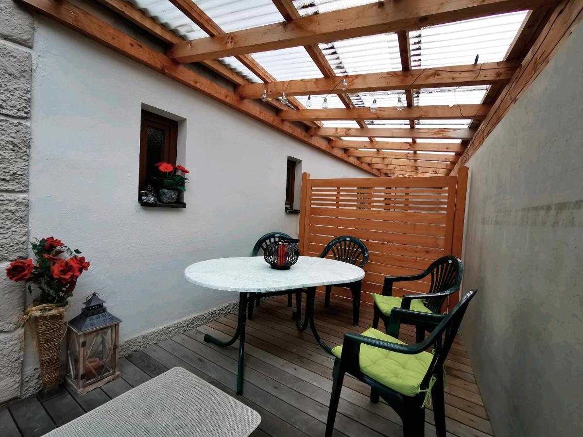 A Traumhafte Zirbenwohnung Prutz Bagian luar foto